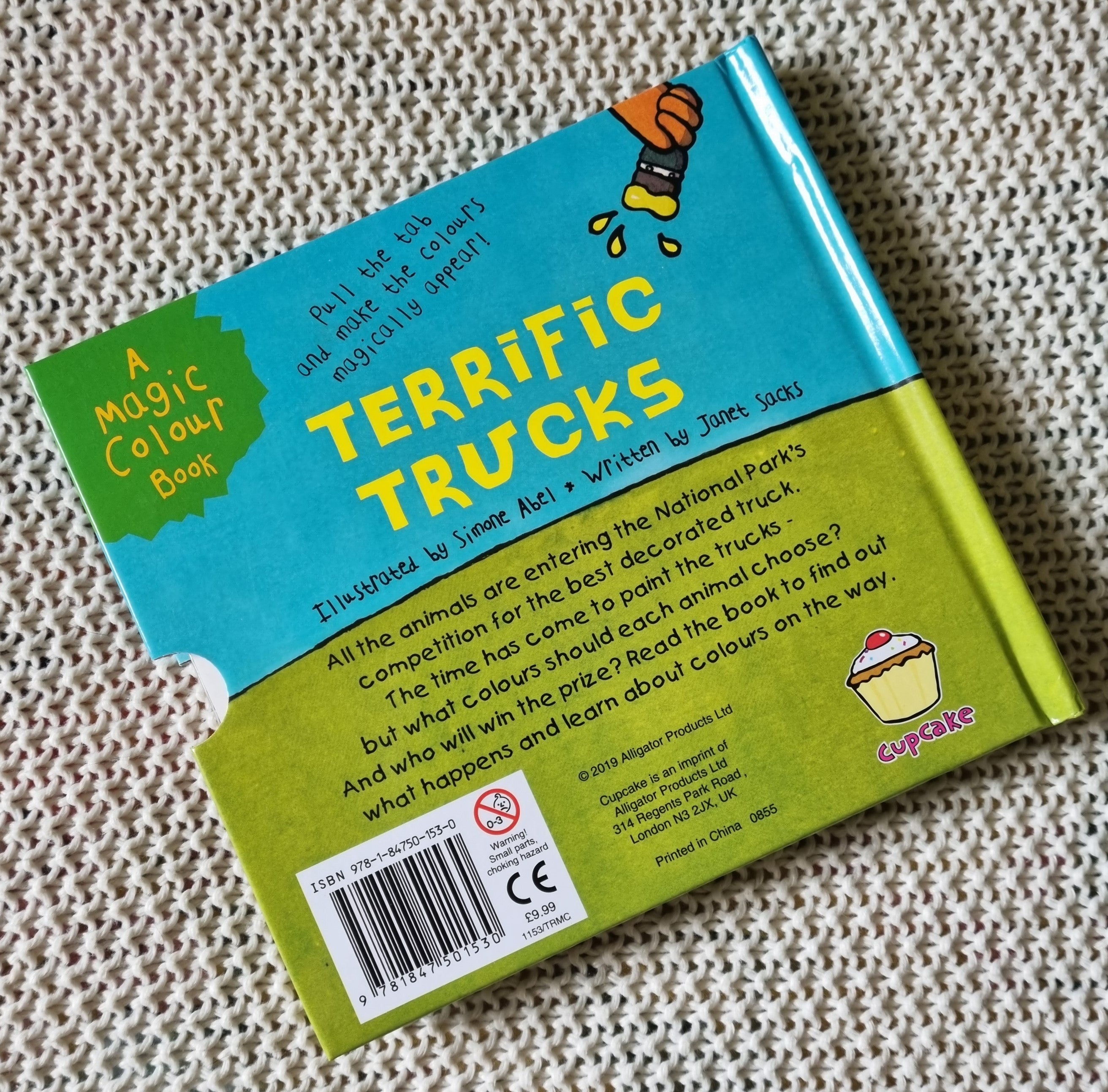 Terrific Trucks - Magic Colour Book